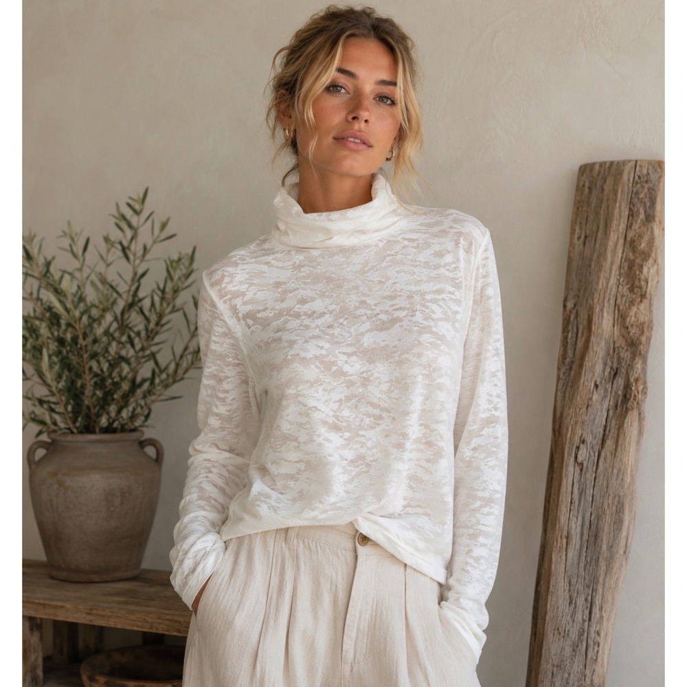 NWTs White Burnout Camo Turtleneck Top XL Women Ethereal Softgirl Closet Staple